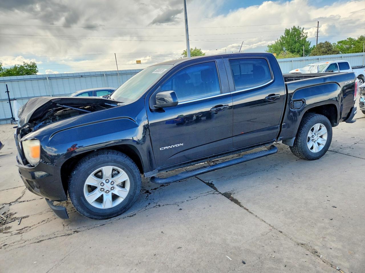 Salvage GMC Canyon Image