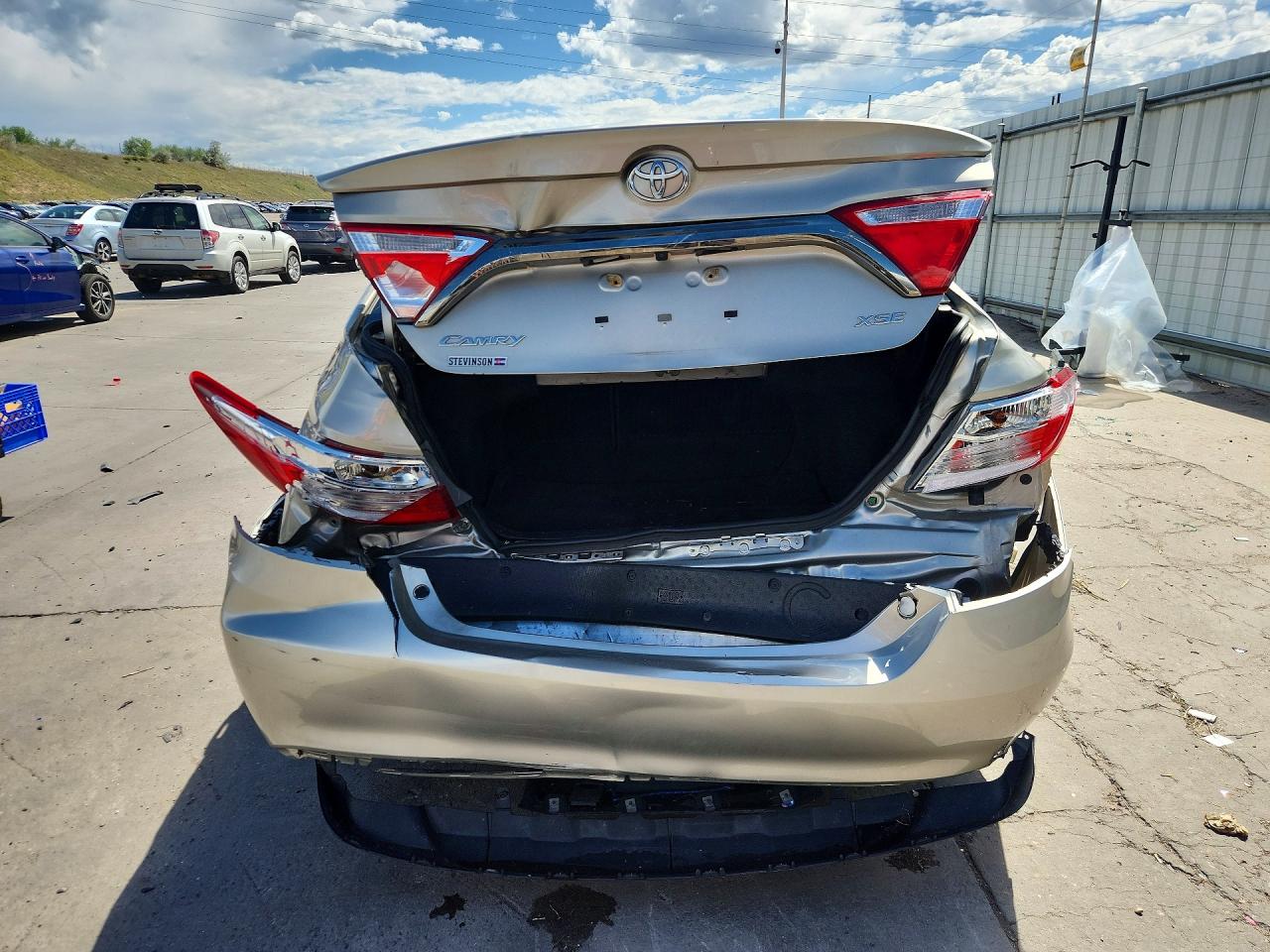 Toyota Camry Xse