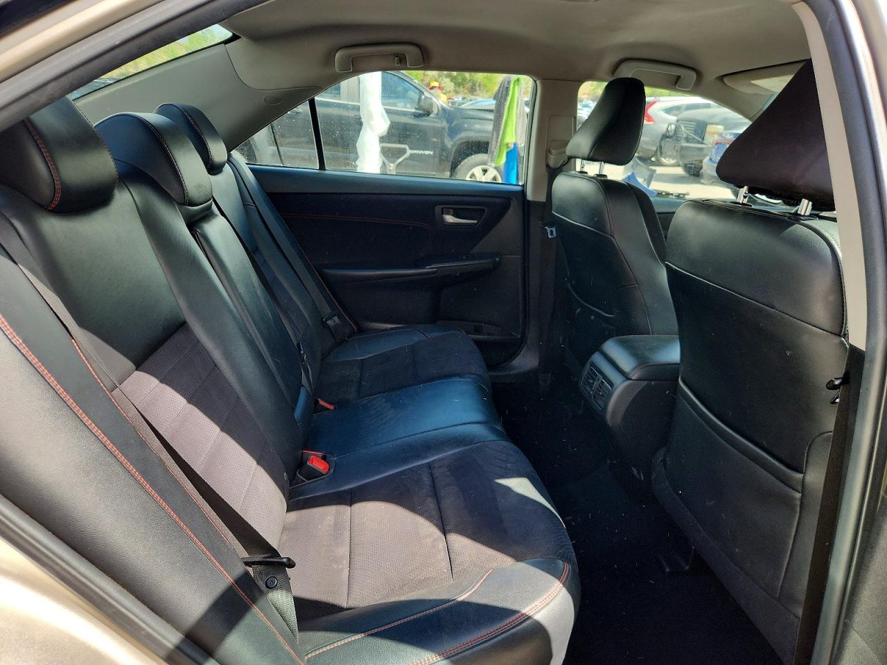 Toyota Camry Xse