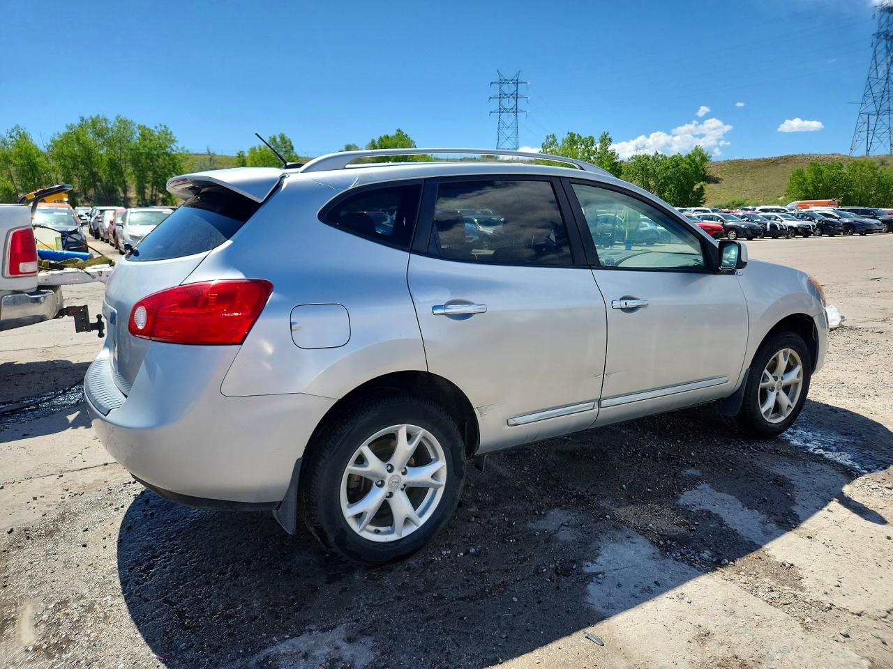 Nissan Rogue S