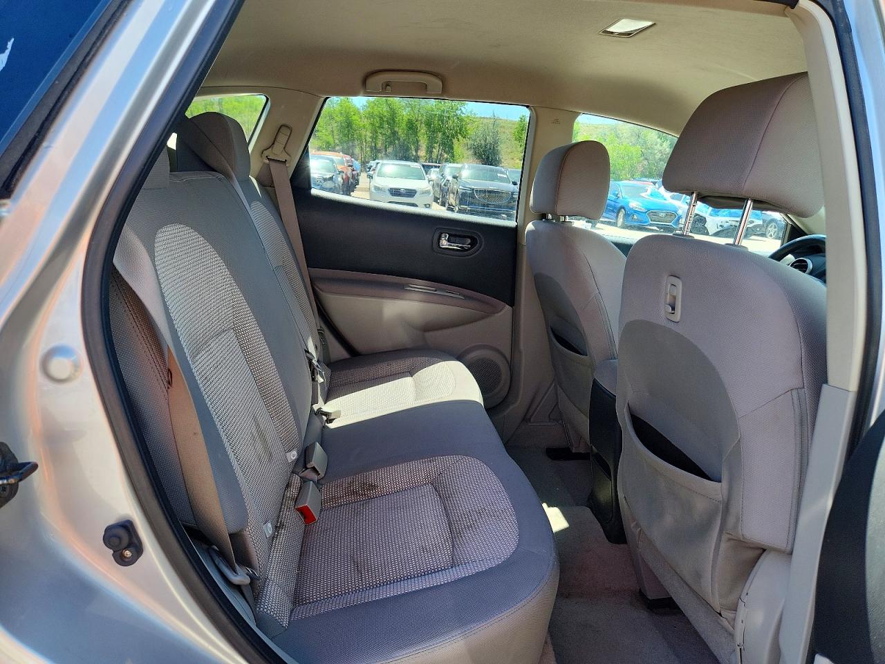 Nissan Rogue S