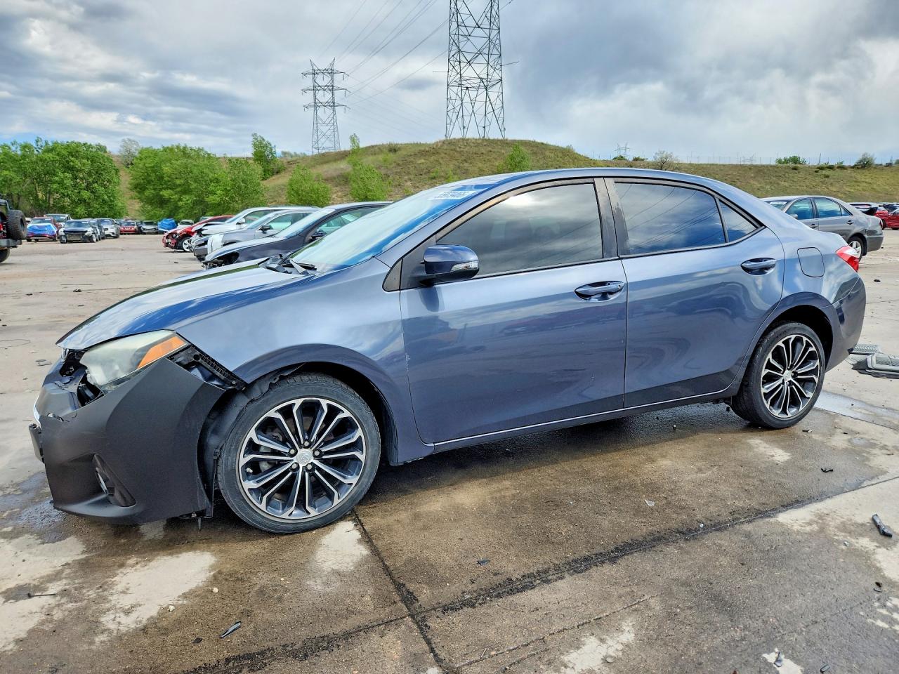 Salvage Toyota Corolla Image