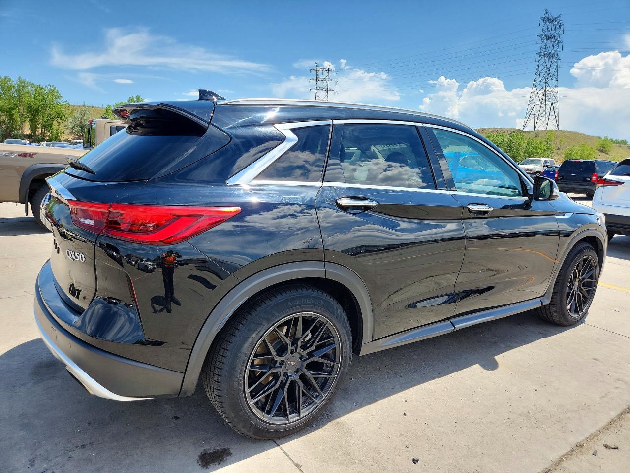 INFINITI Qx Essential