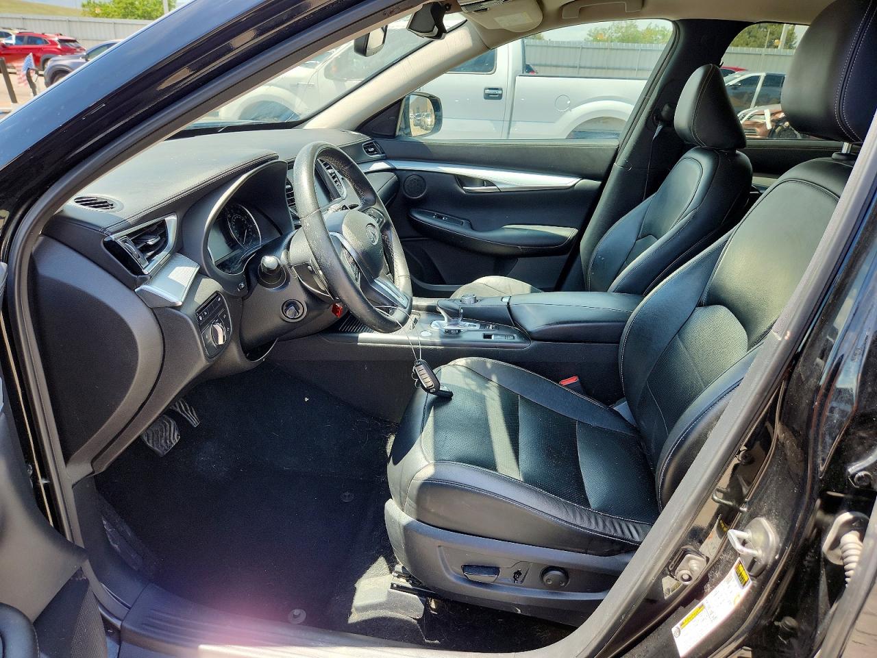 INFINITI Qx Essential