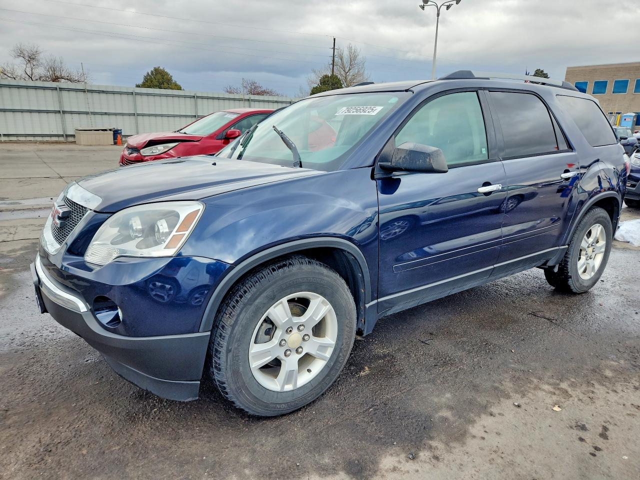 Salvage GMC Acadia Image