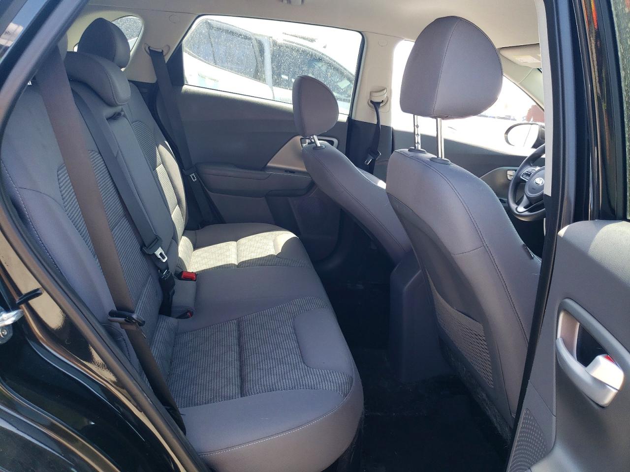 Kia Niro Lx