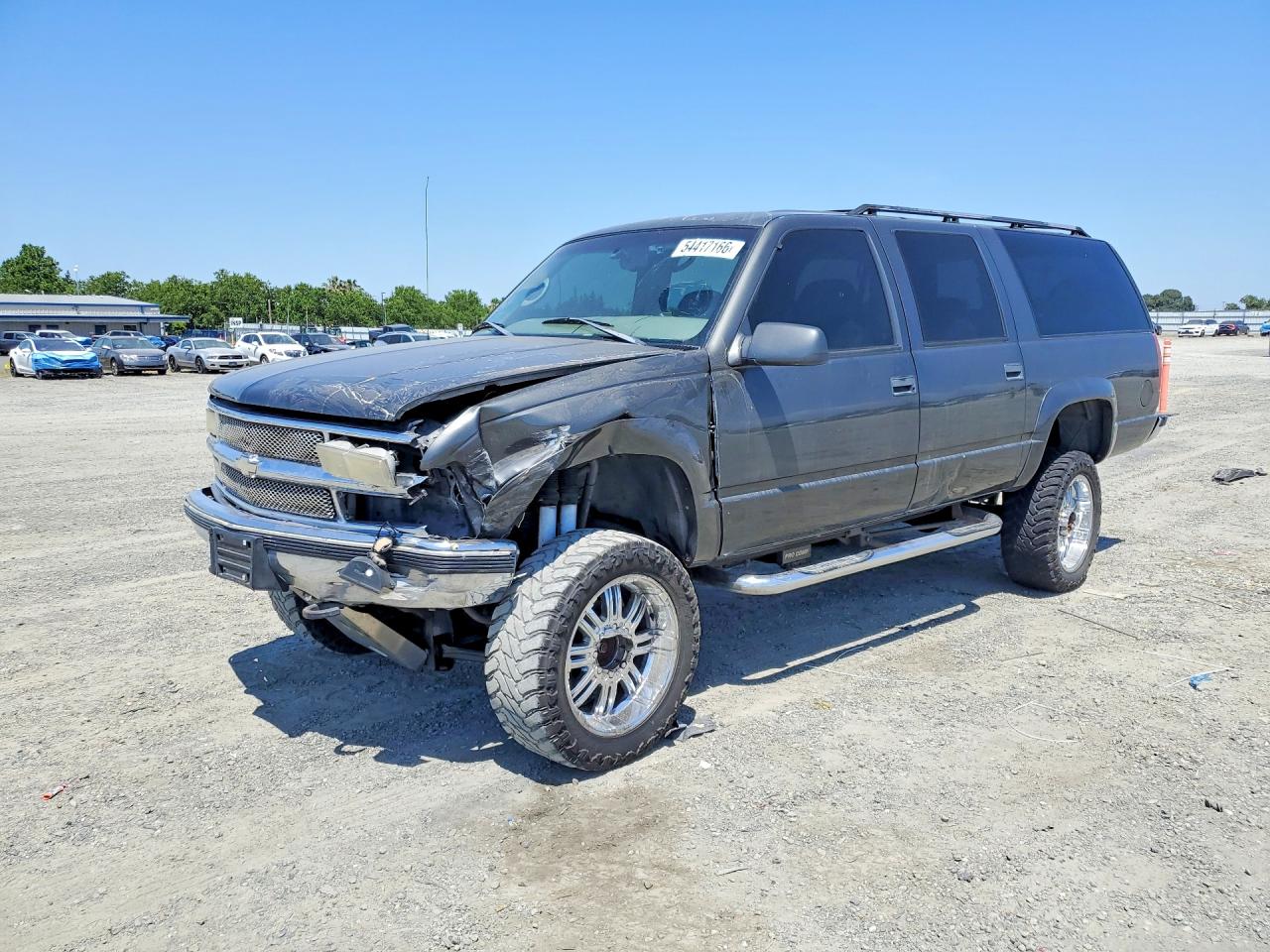Salvage Chevrolet Suburban Image
