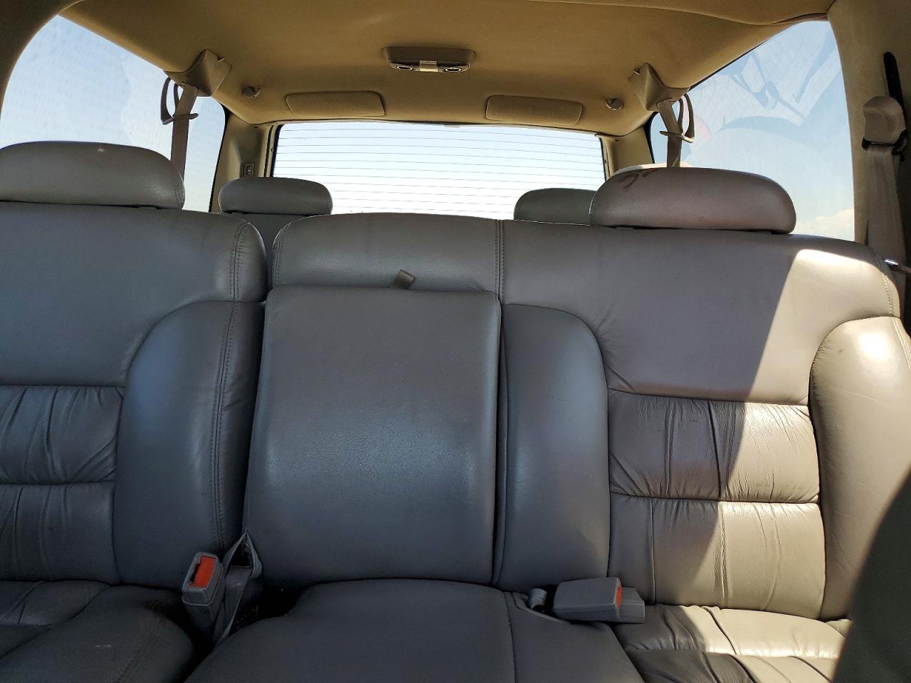 Chevrolet Suburban K2500
