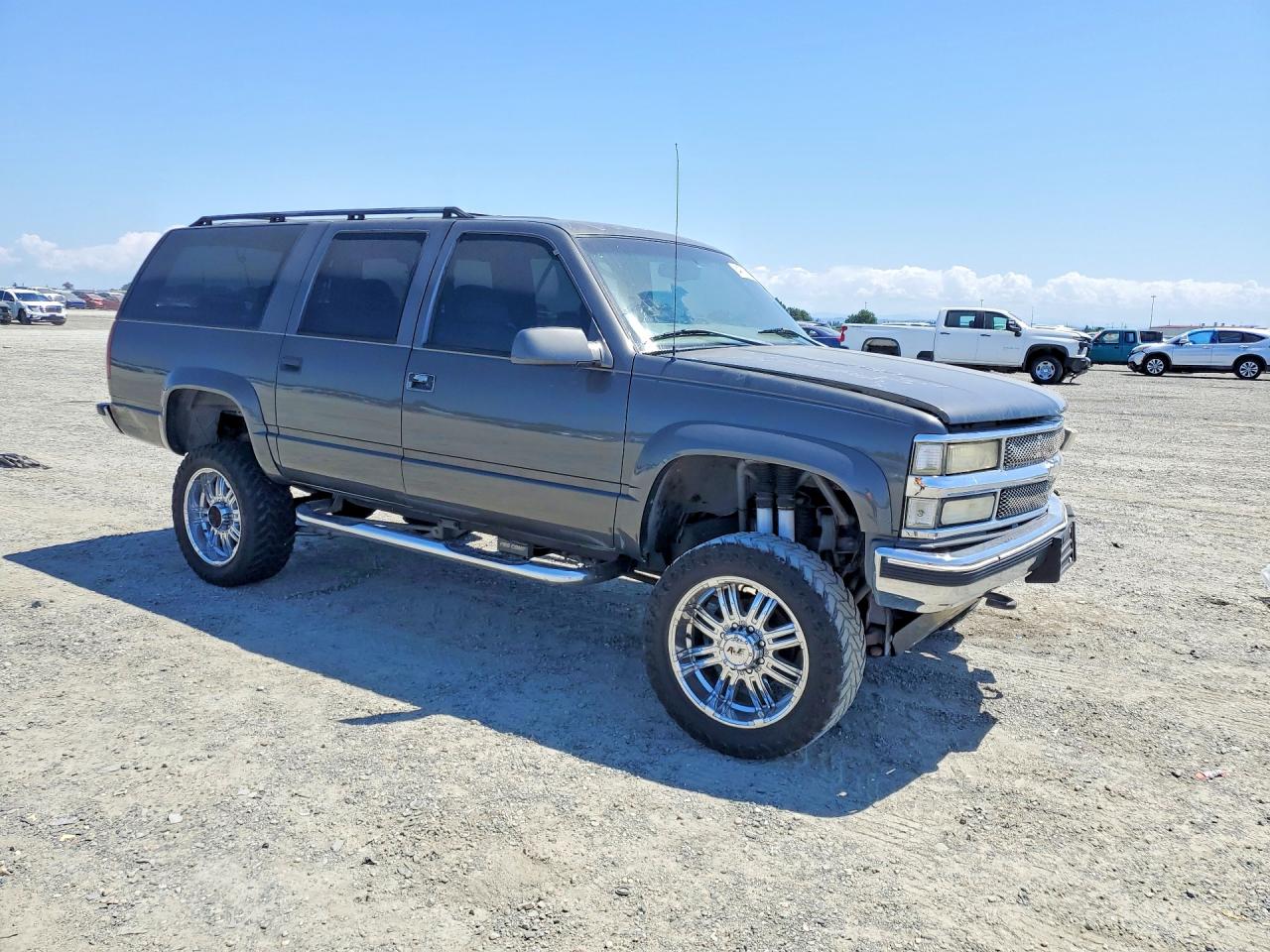 Chevrolet Suburban K2500