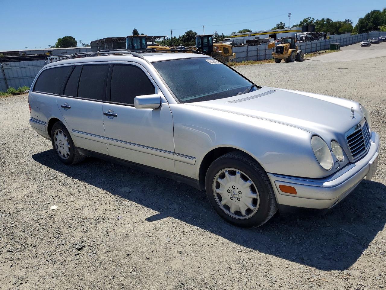 Mercedes-Benz E-Class 320 4matic