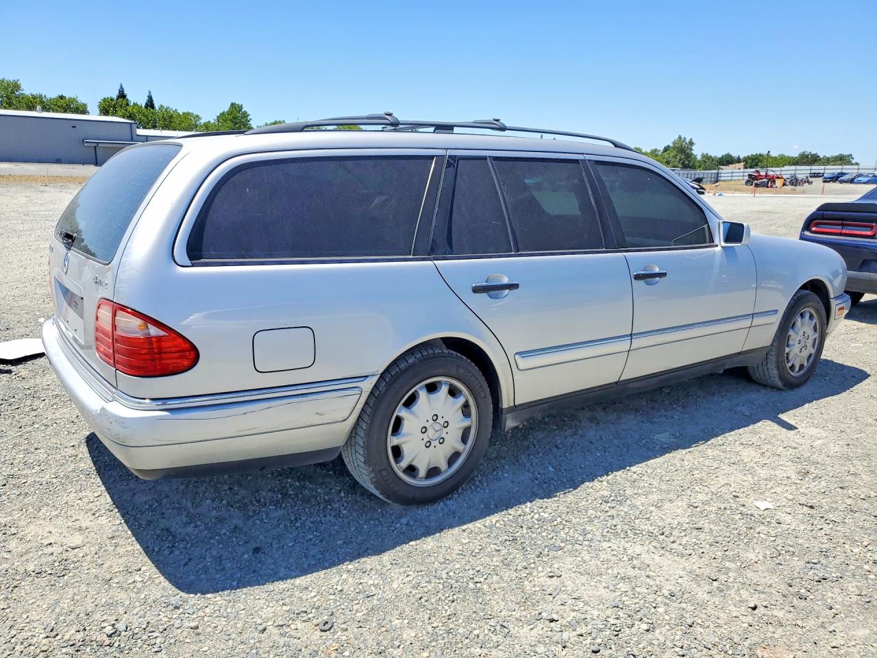 Mercedes-Benz E-Class 320 4matic