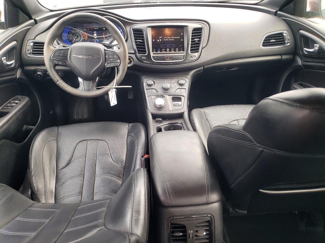 Chrysler 200 S