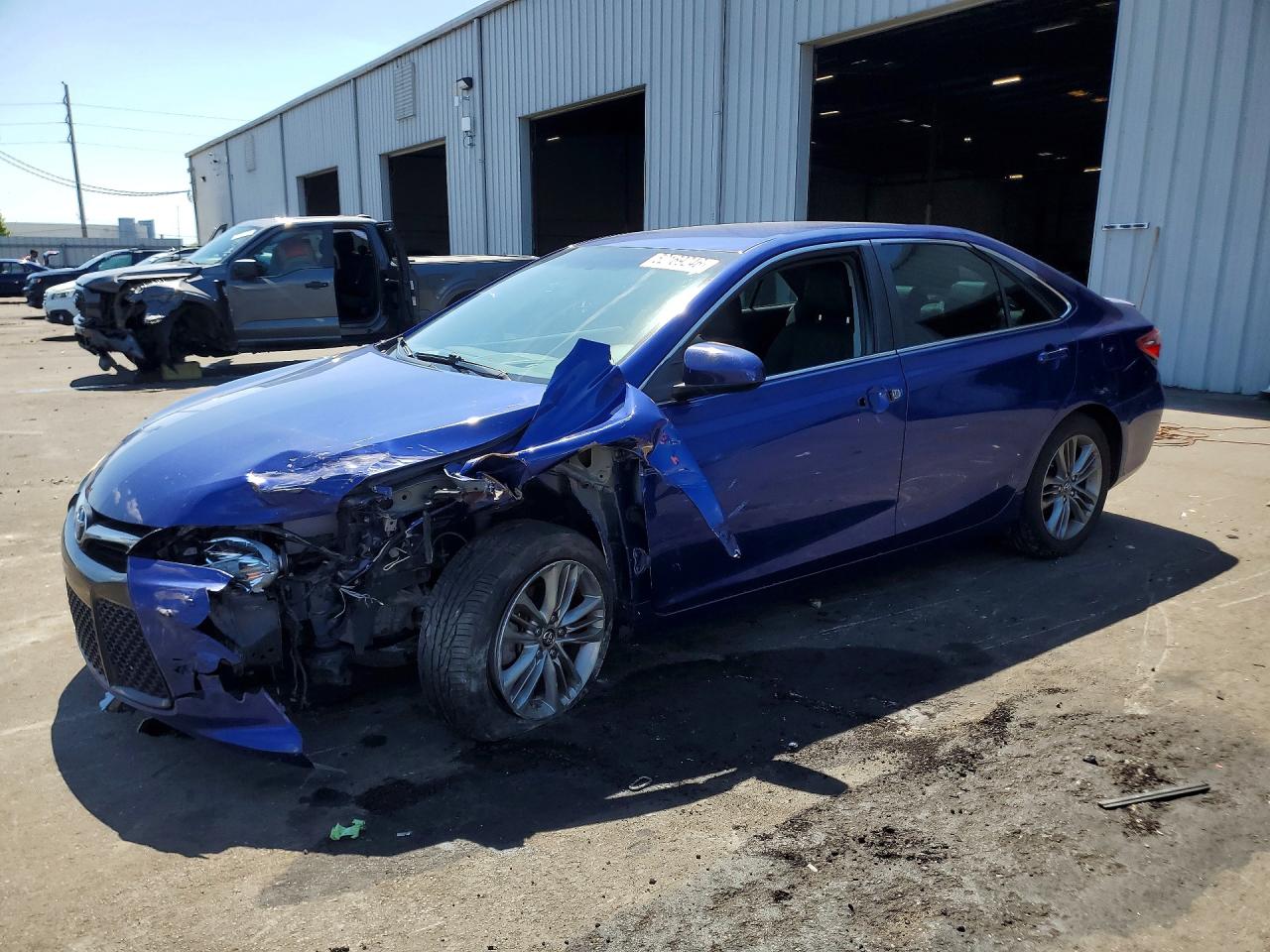 Salvage Toyota Camry Image