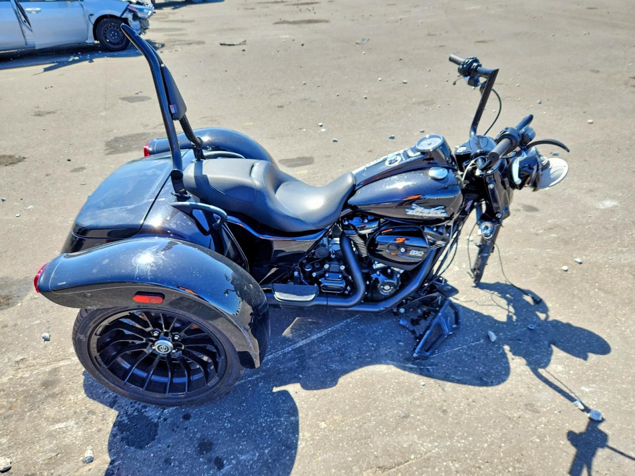 Salvage Harley-Davidson Fl Image