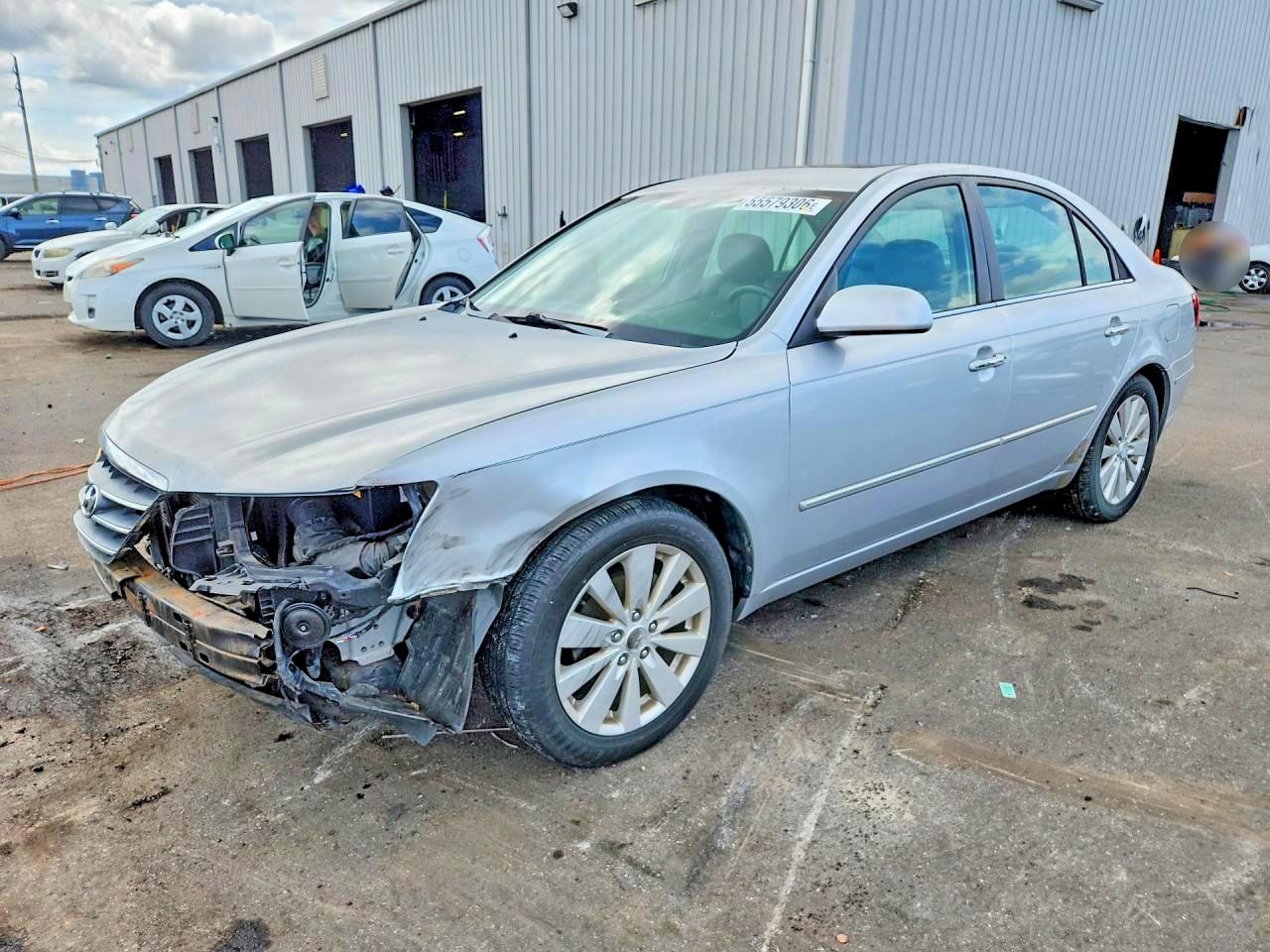 Salvage Hyundai SONATA Image