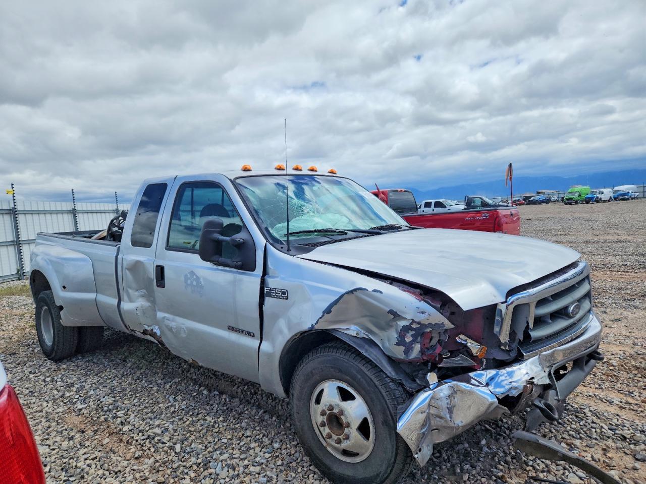 Salvage Ford F-350 Image