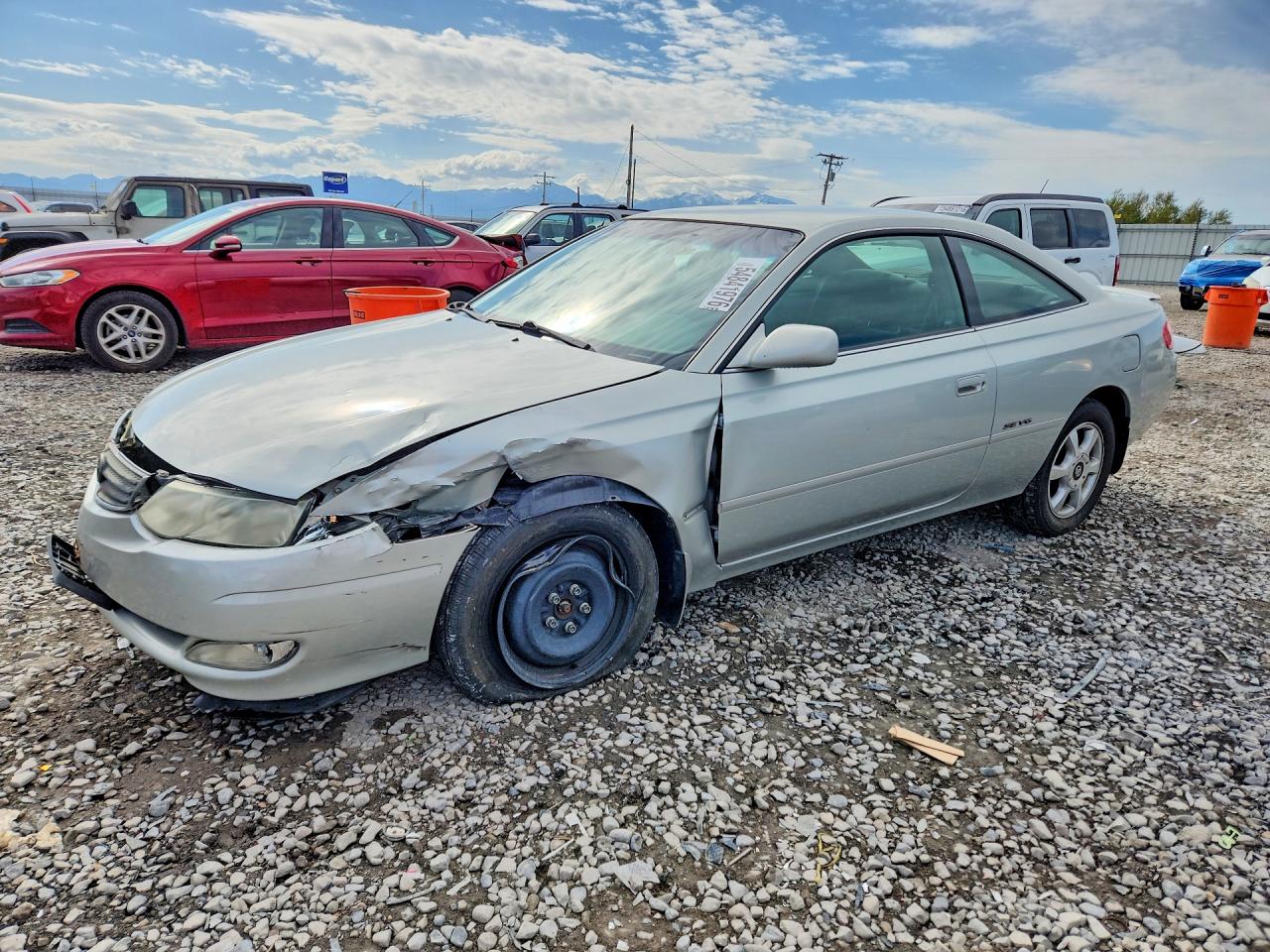 Salvage Toyota Camry Image