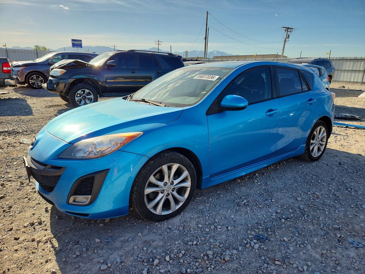 Salvage Mazda Mazda3 Image