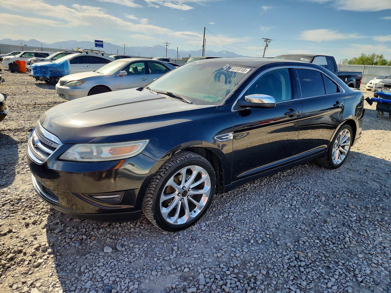 Salvage Ford Taurus Image
