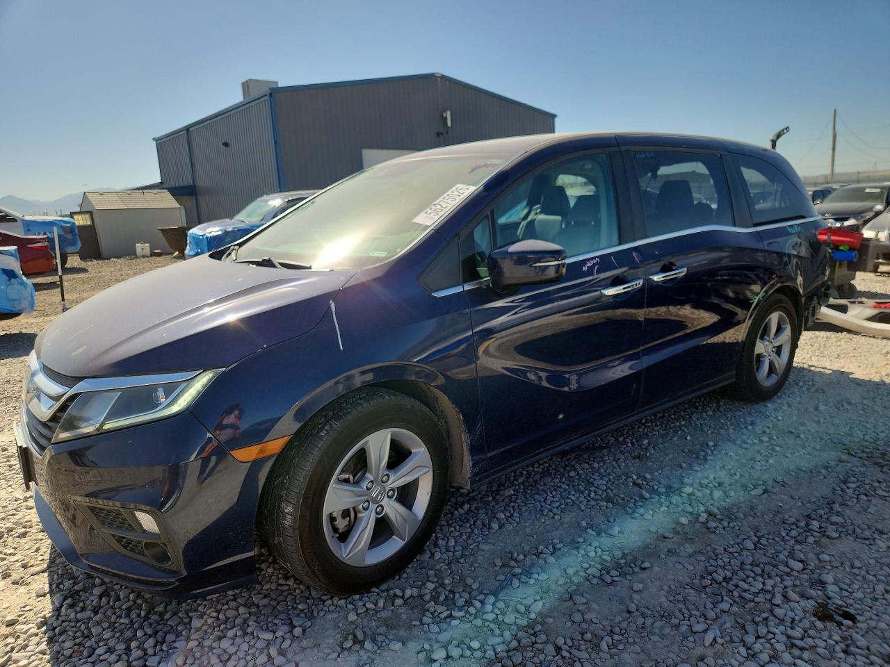 Salvage Honda Odyssey Image
