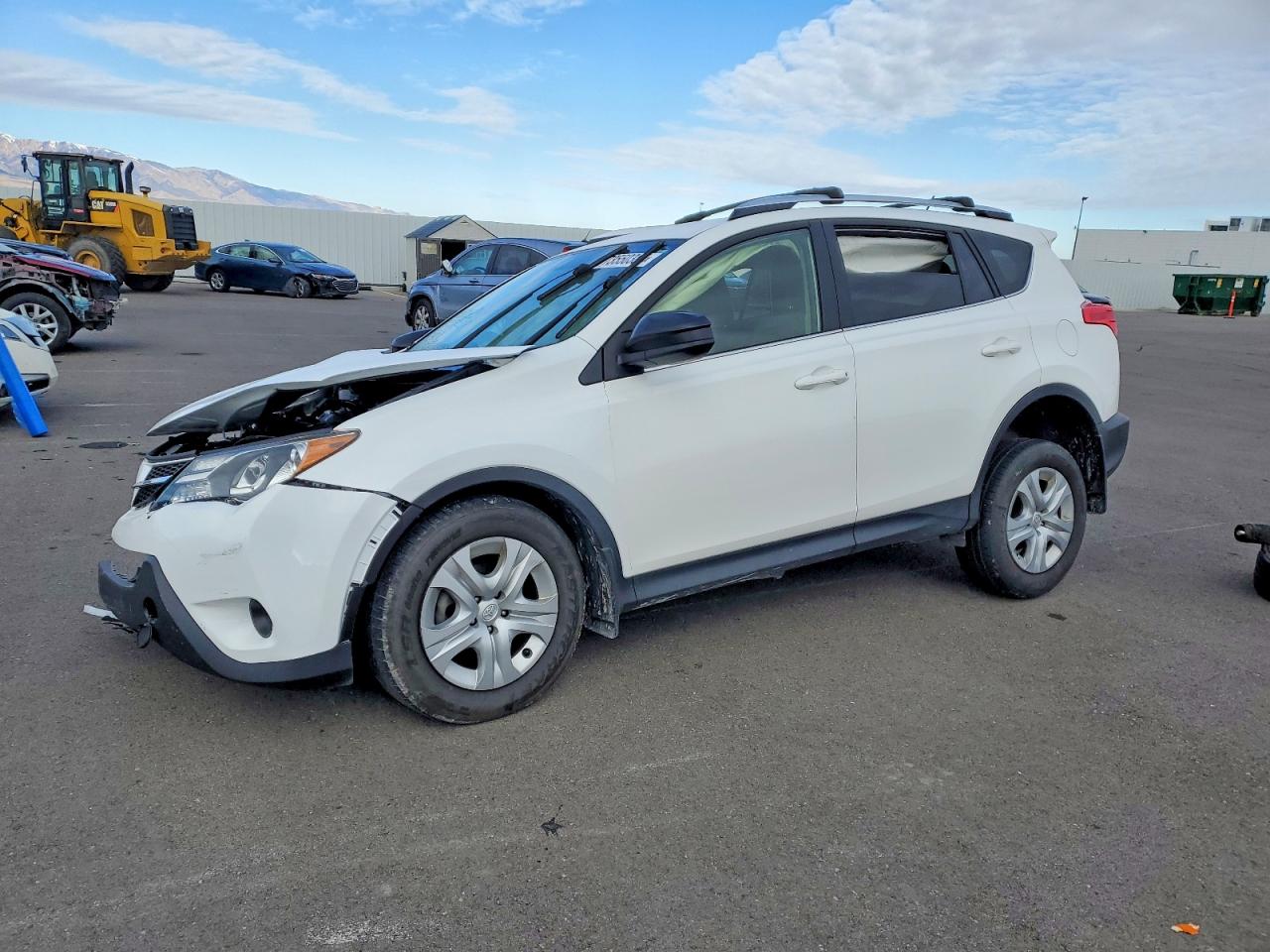 Salvage Toyota RAV4 Image