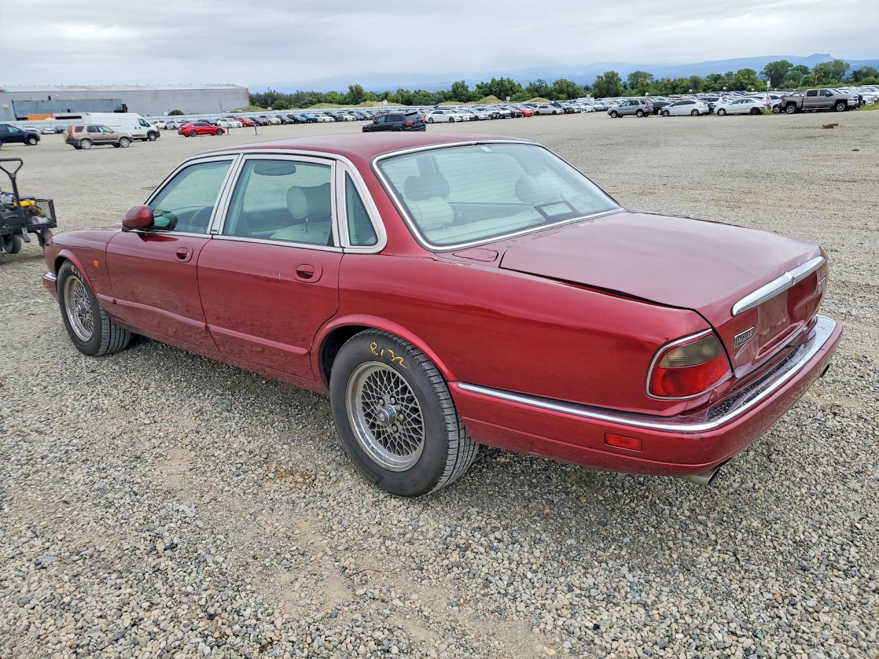 Jaguar Xj6