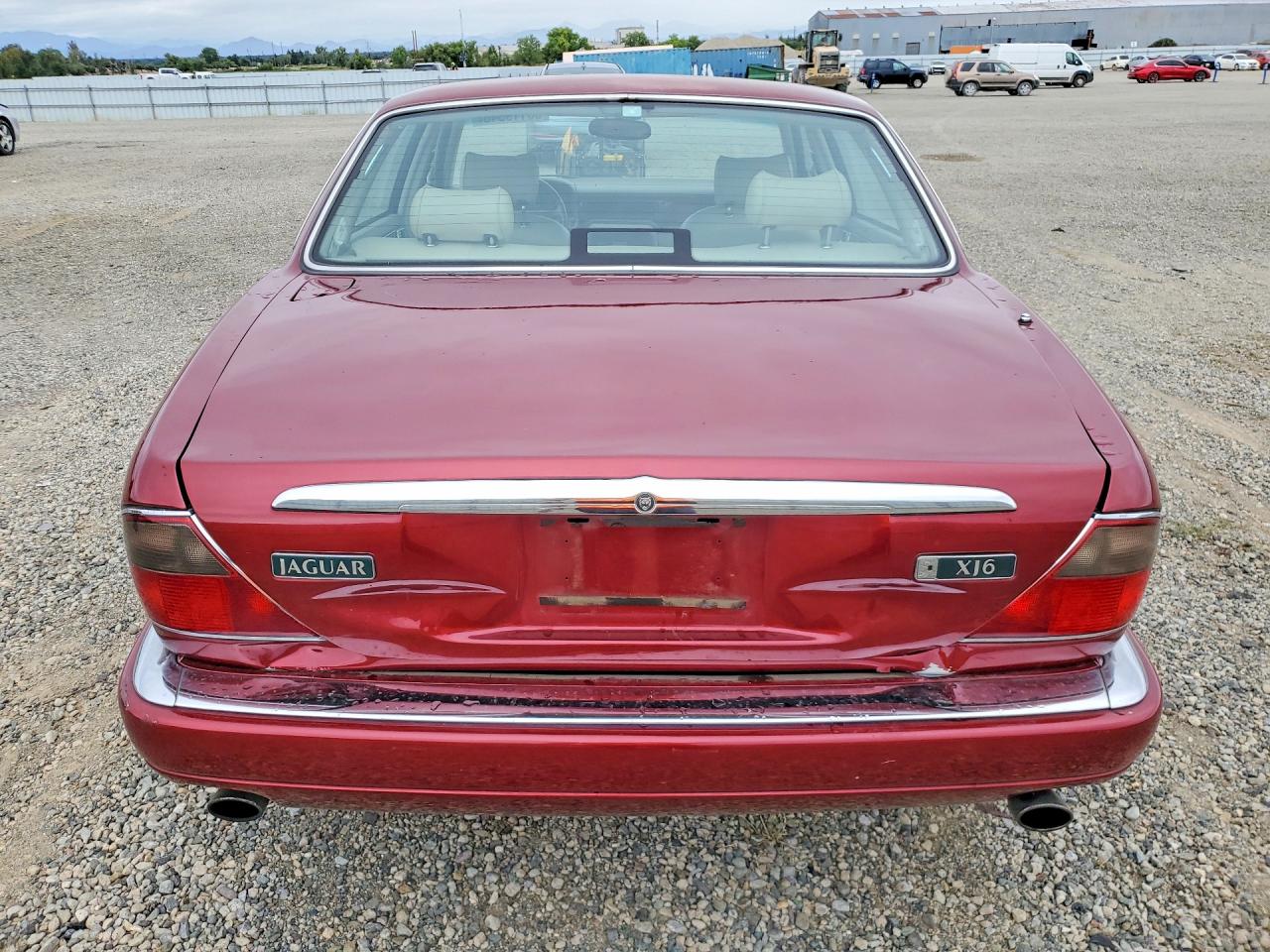 Jaguar Xj6