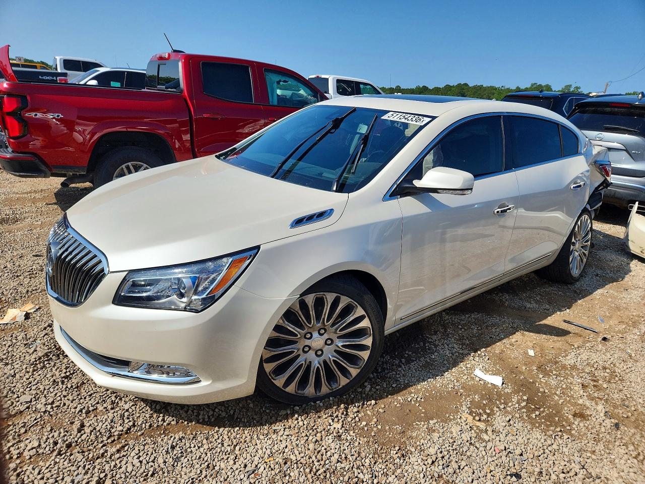 Salvage Buick LaCrosse Image