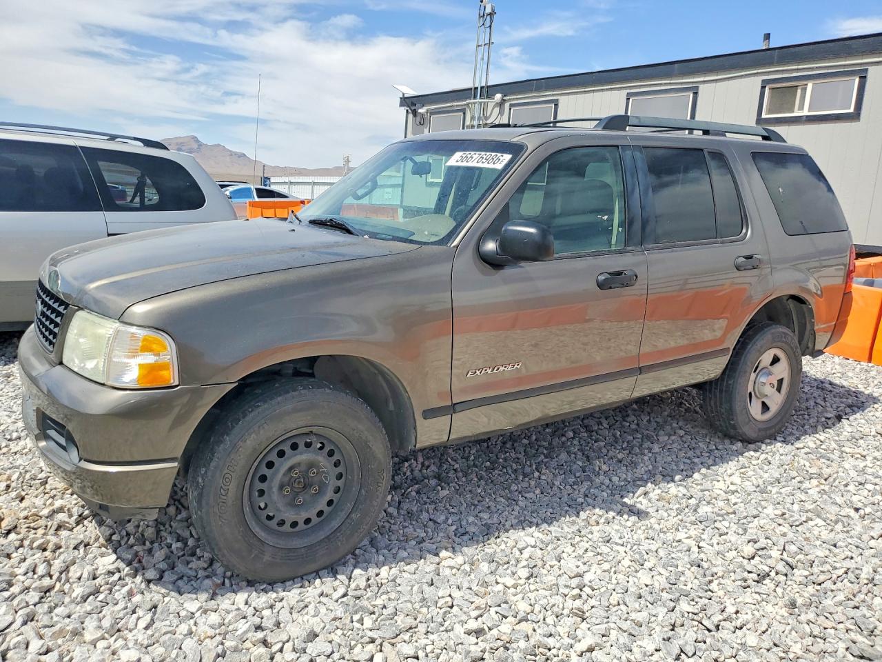 Salvage Ford Explorer Image