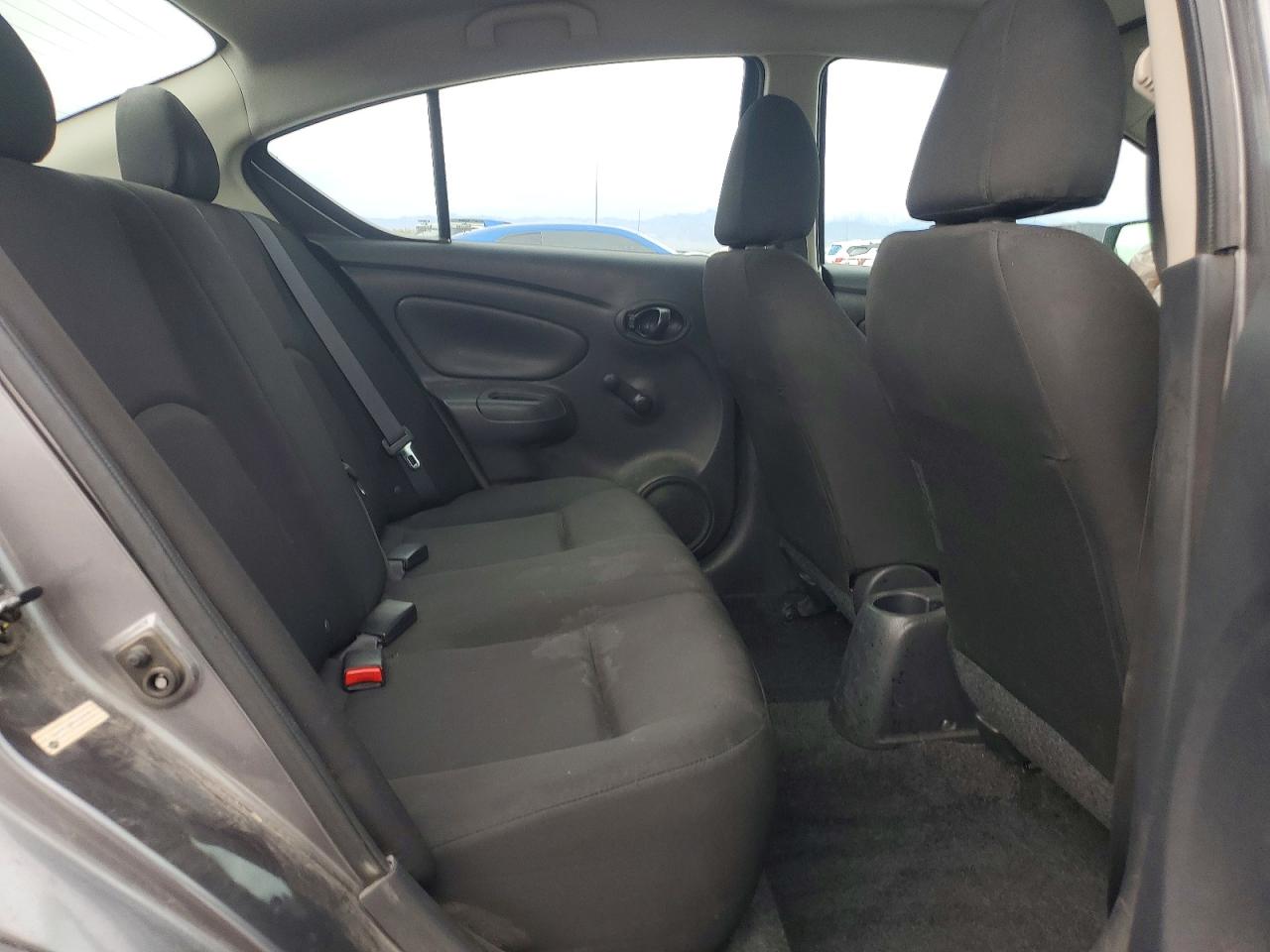 Nissan Versa S