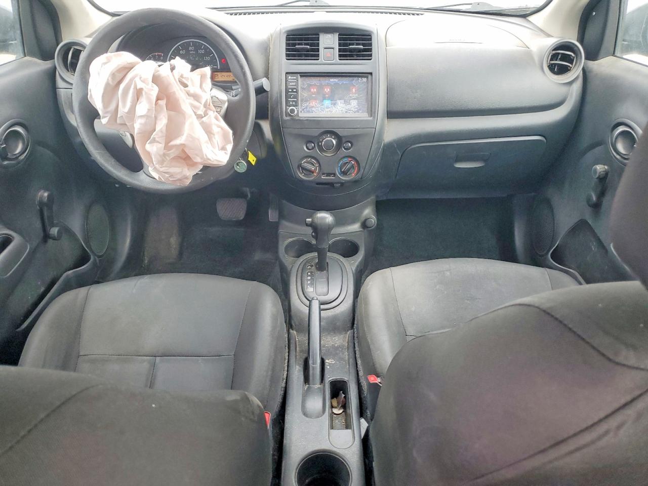 Nissan Versa S