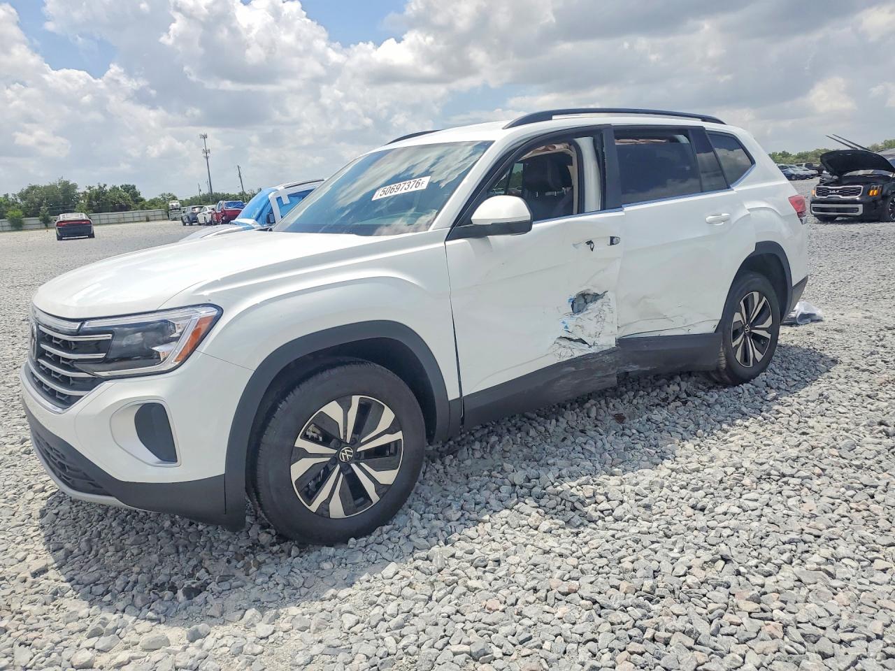 Salvage Volkswagen Atlas Image