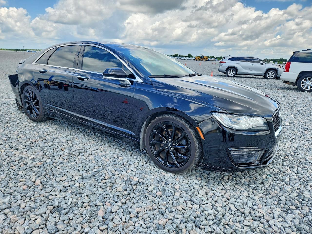 Lincoln MKZ Reserve