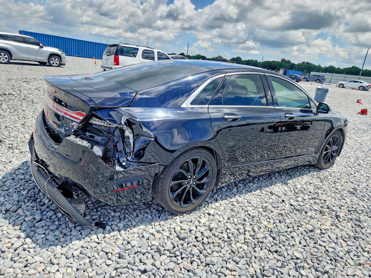 Lincoln MKZ Reserve