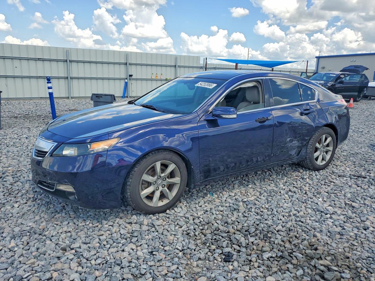 Salvage Acura TL Image