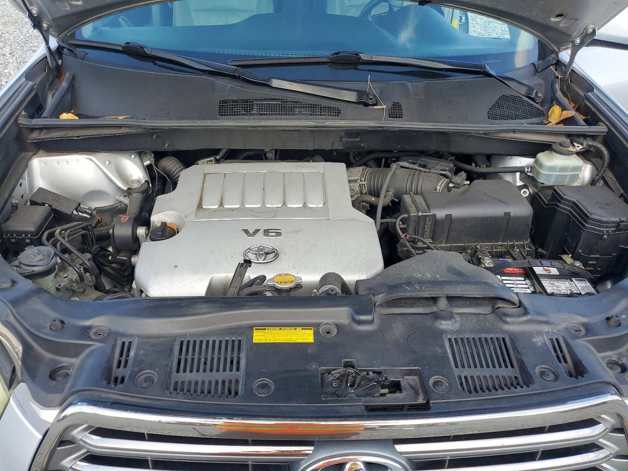 Toyota Highlander Sport