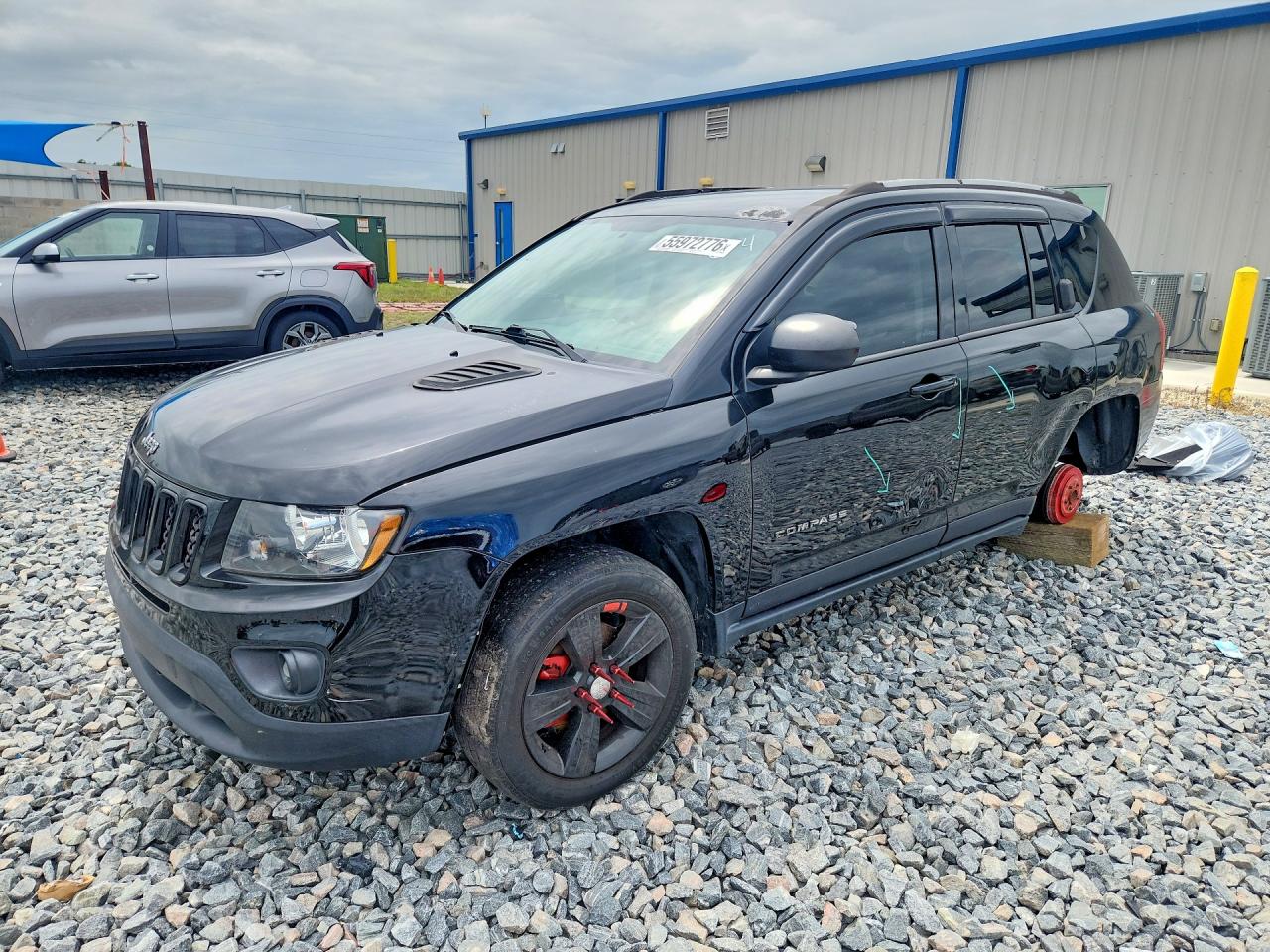 Salvage Jeep Compass Image
