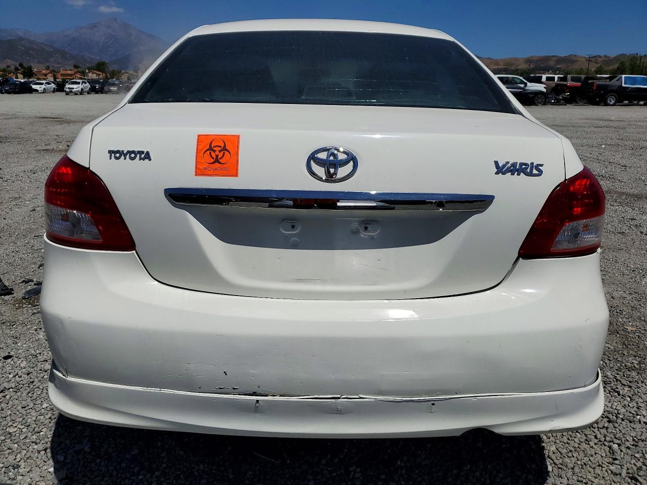 Toyota Yaris Base