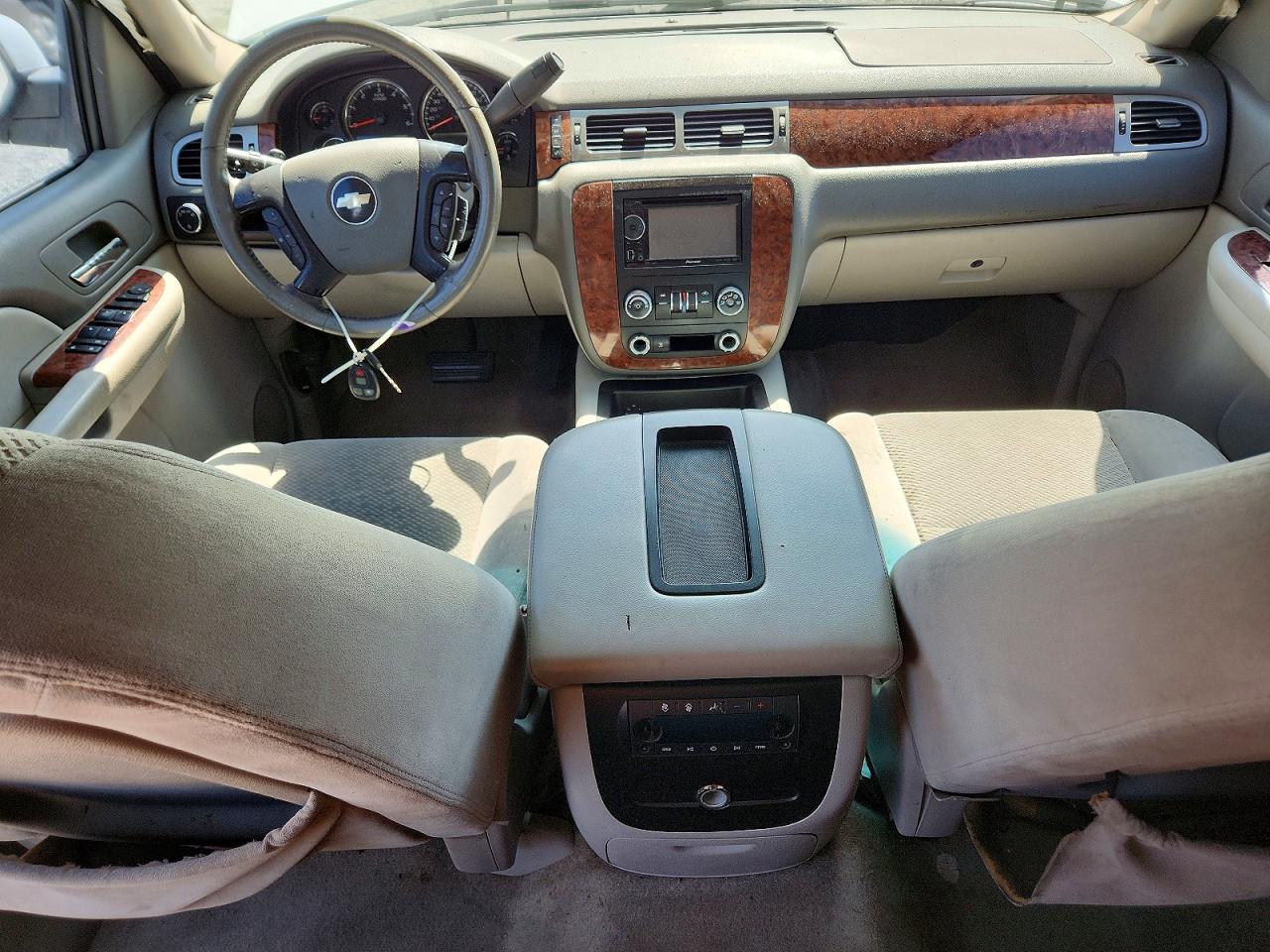 Chevrolet Suburban C1500 Ls