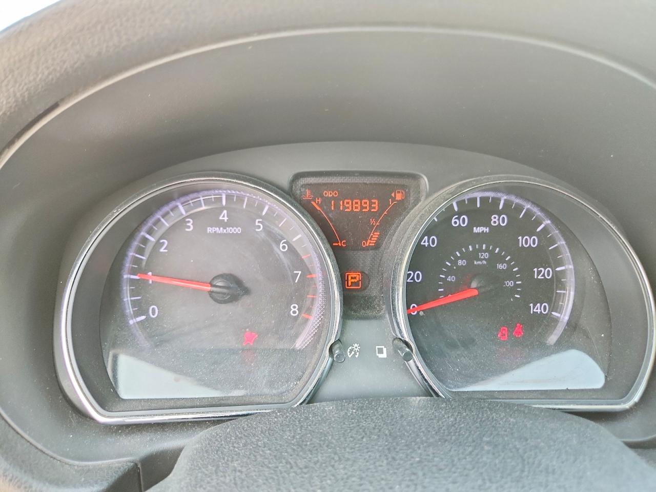 Nissan Versa 1.6 S