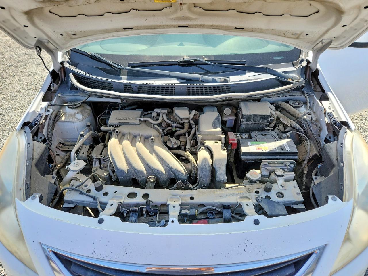 Nissan Versa 1.6 S