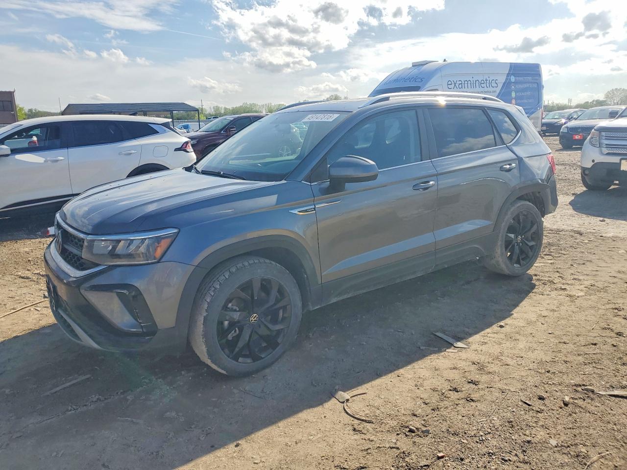 Salvage Volkswagen Taos Image