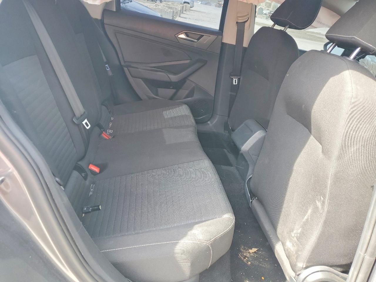 Volkswagen Jetta S