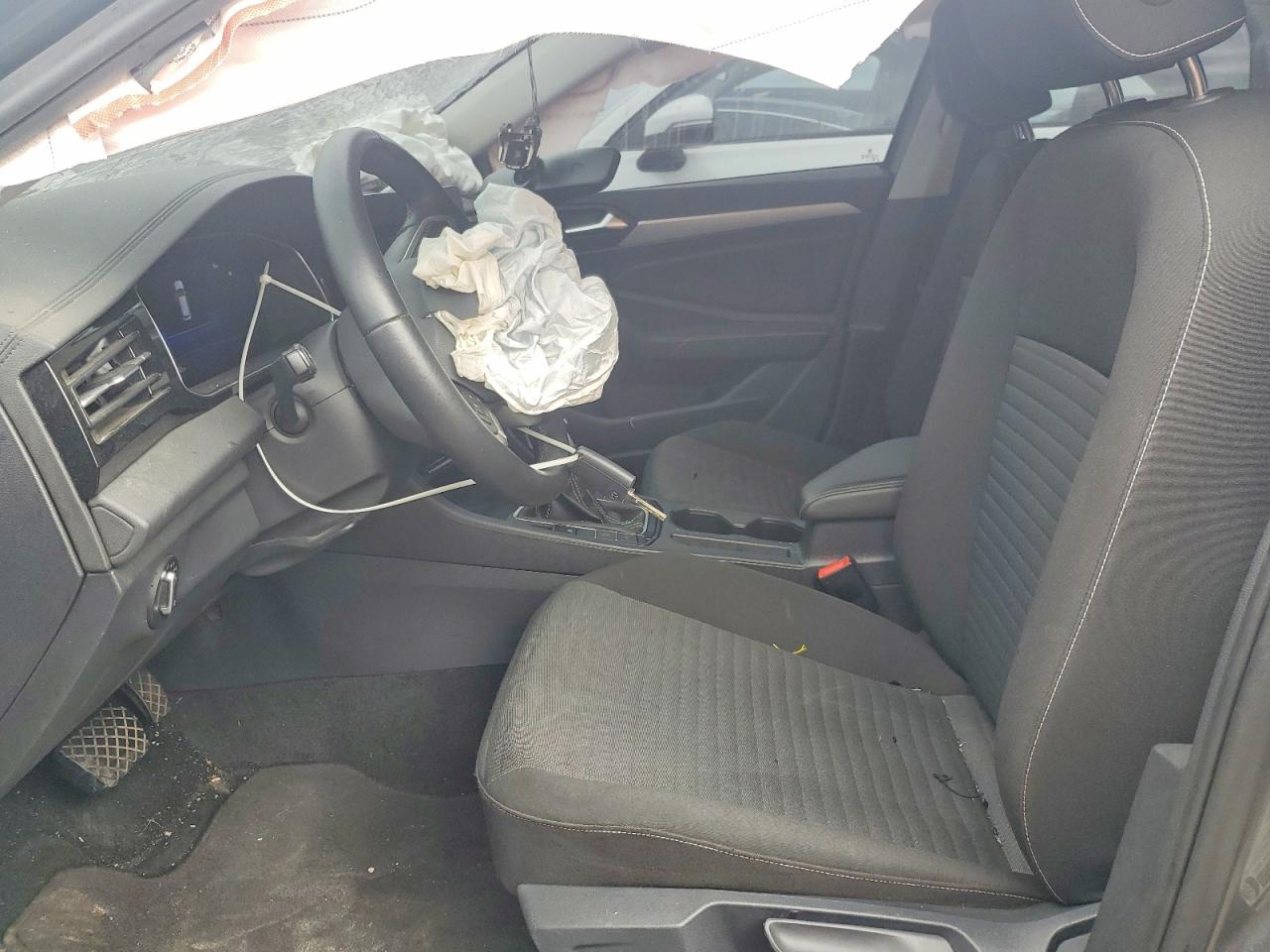 Volkswagen Jetta S