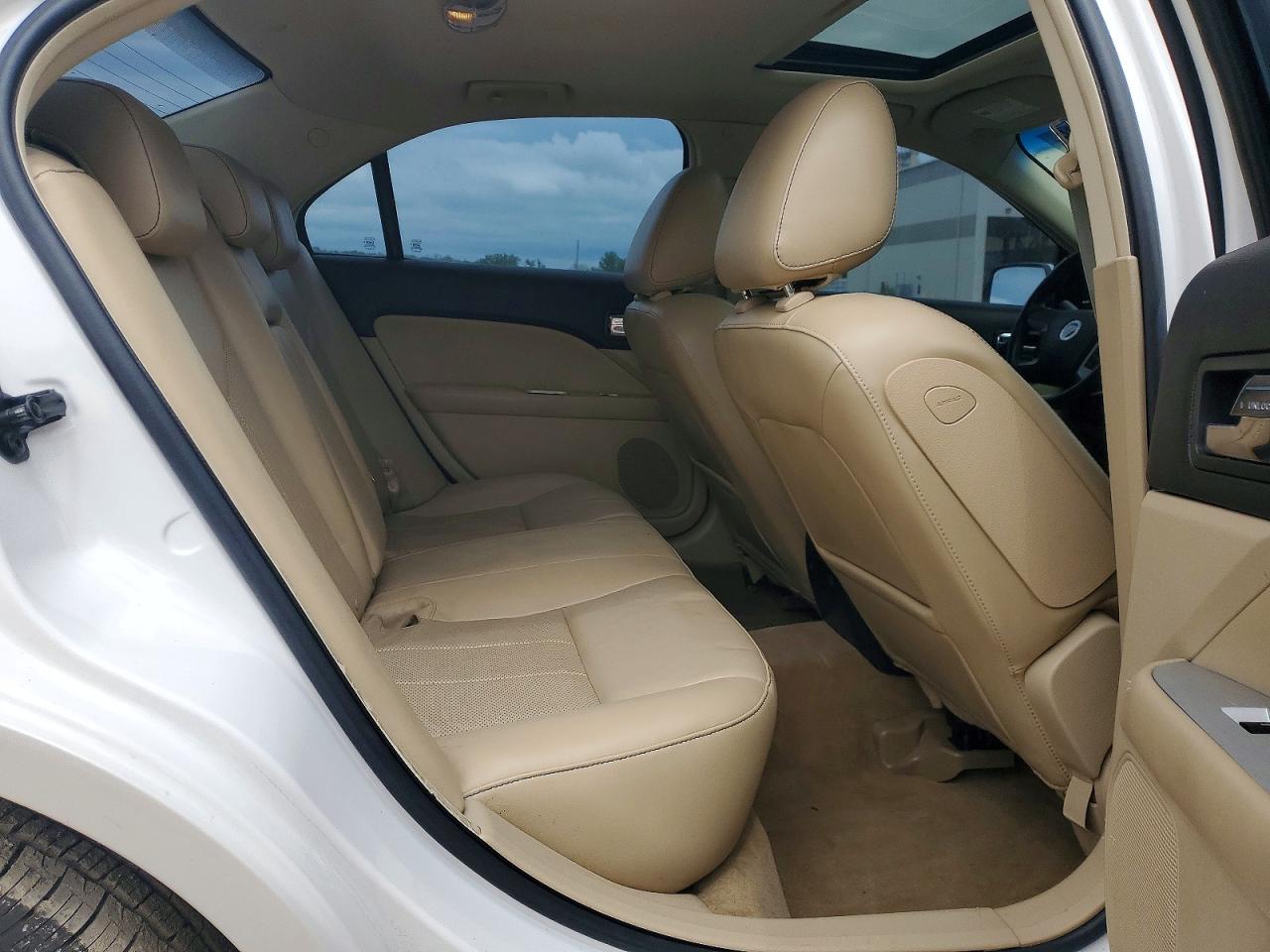 Mercury Milan Premier