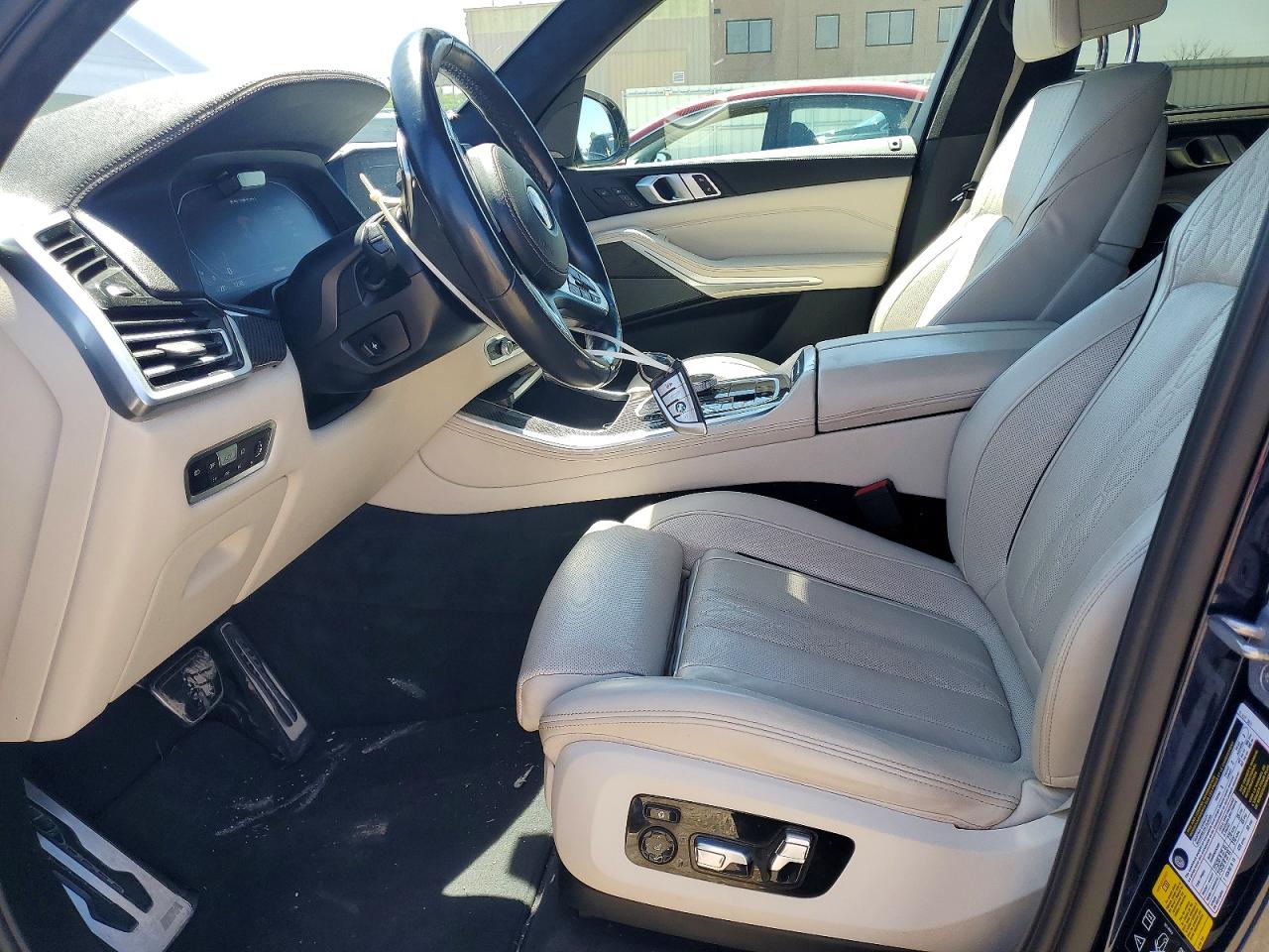 BMW X Series M50i