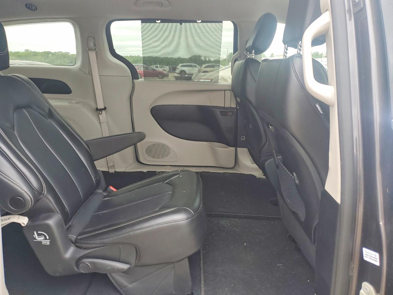 Chrysler Pacifica Touring L