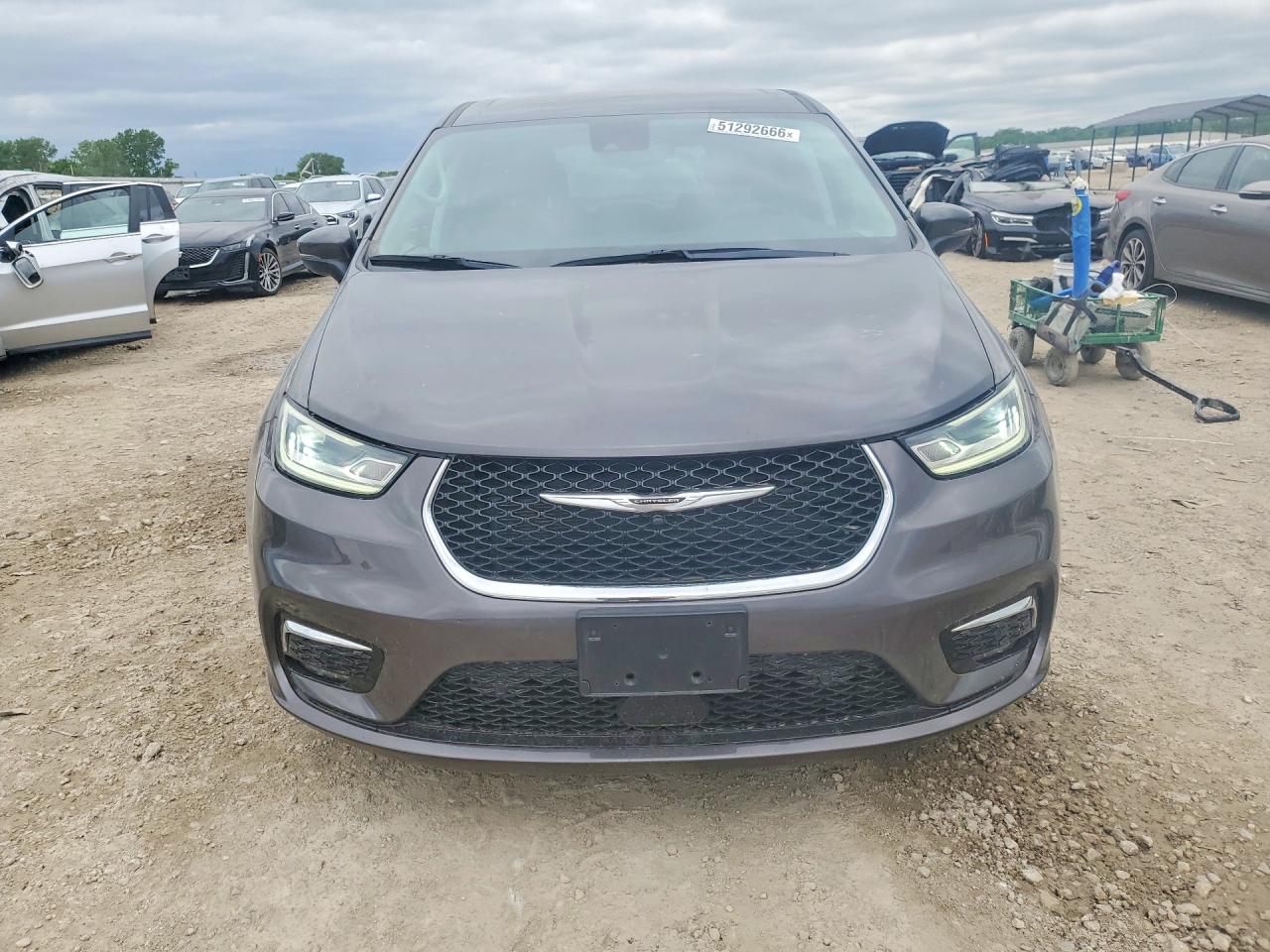 Chrysler Pacifica Touring L