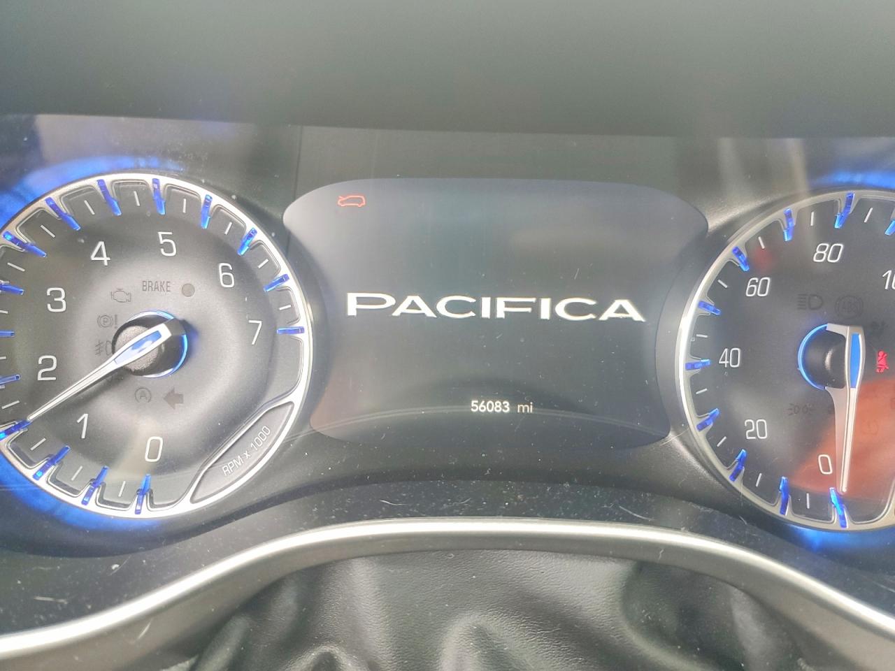 Chrysler Pacifica Touring L