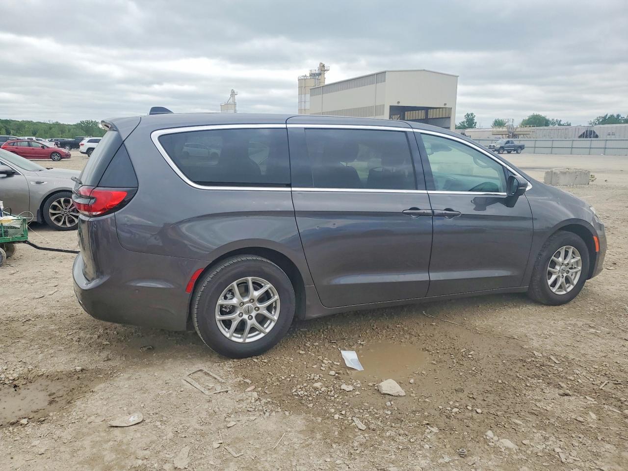 Chrysler Pacifica Touring L